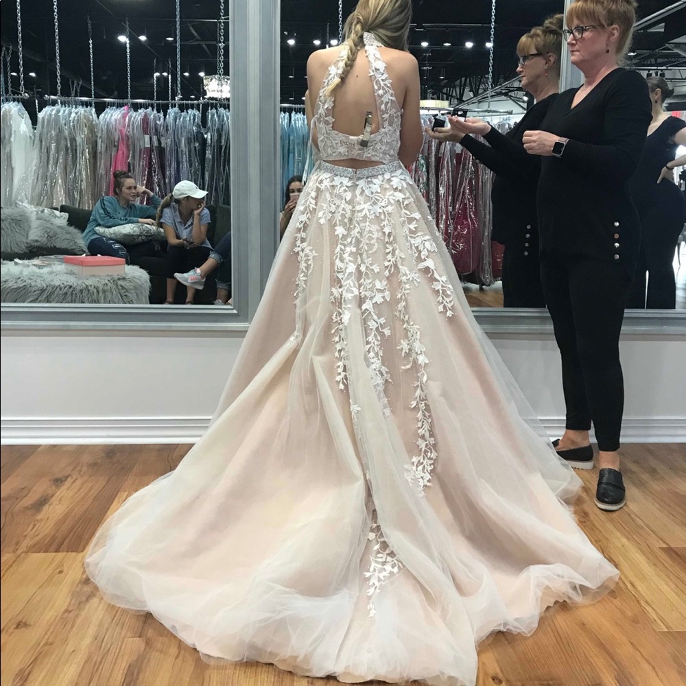 Sherri Hill Formal dress 2-pc with train - Picture 2 of 5